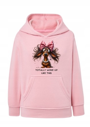 Bluza z pieskiem Totally woke up like this Bluza z kapturem śmieszny nadruk pies fryzura Urocze hoodie z grafiką pies w perłach i kokardzie Bluza typu kangurka dla dziewczynki z humorem Prezent dla dziecka fana psów i słodkich wzorów