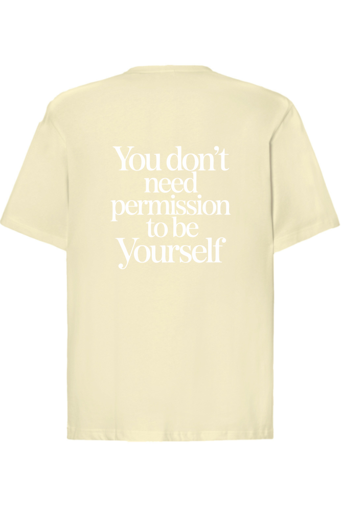 tshirt oversize be yourself waniliowy.png